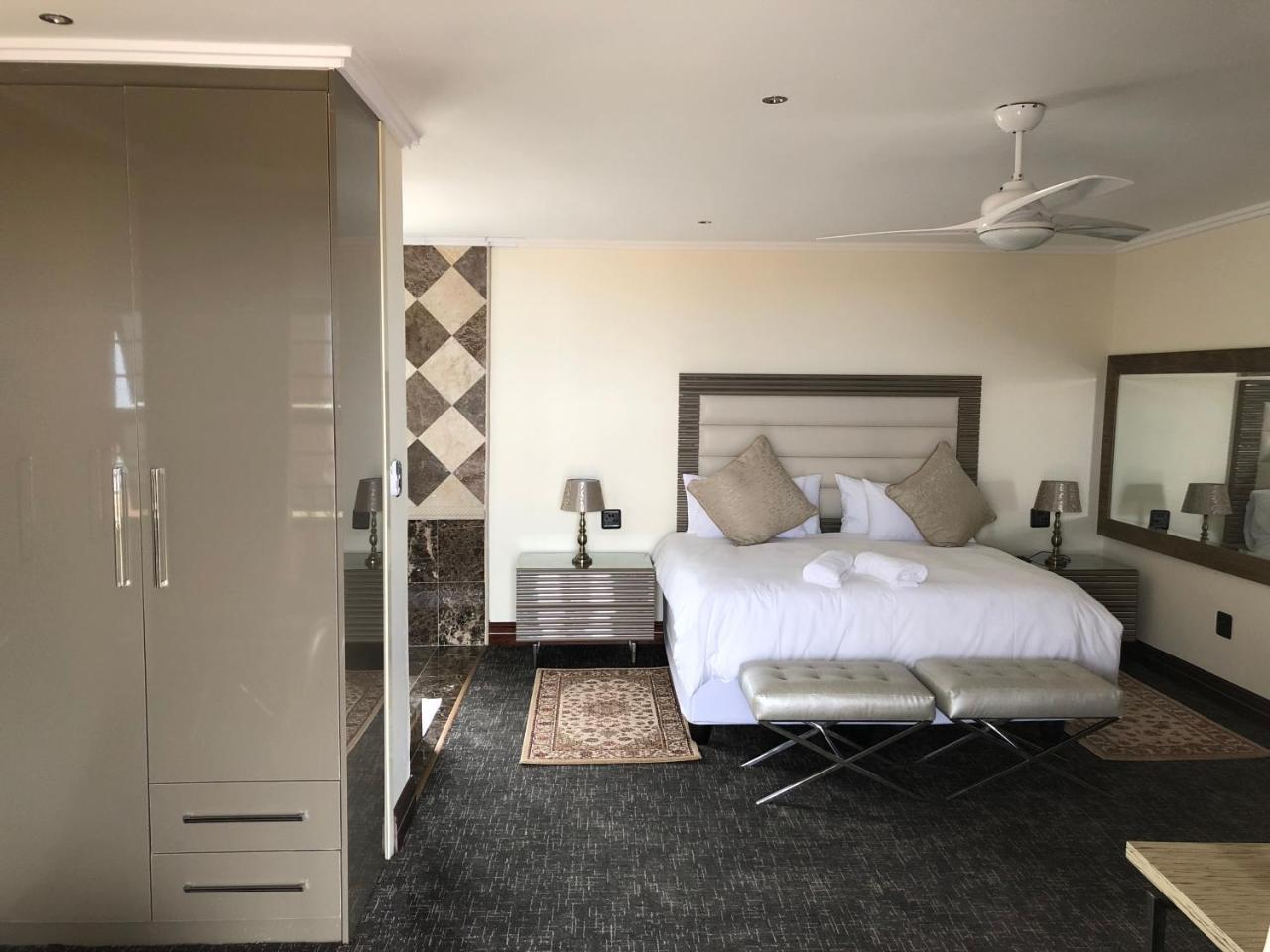 Coral Beach Bed & Breakfast East London Buitenkant foto