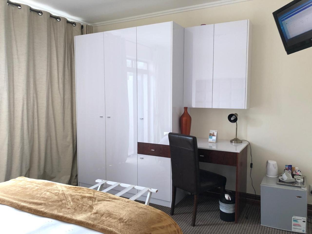 Coral Beach Bed & Breakfast East London Buitenkant foto
