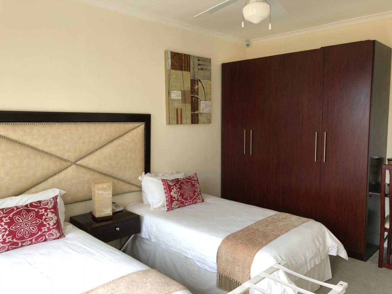 Coral Beach Bed & Breakfast East London Buitenkant foto