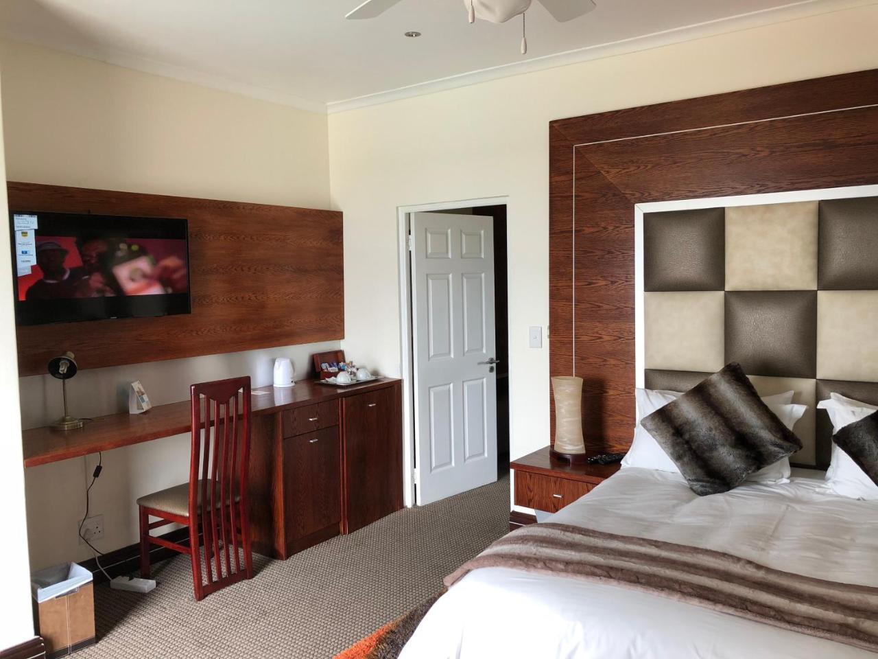 Coral Beach Bed & Breakfast East London Buitenkant foto